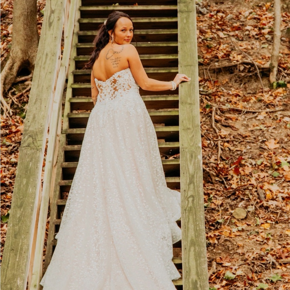 Allure Bridals White Lace Wedding Dress